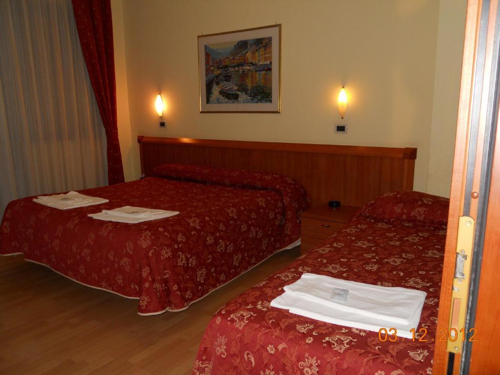 Hotel Val Di Sangro Perano Стая снимка